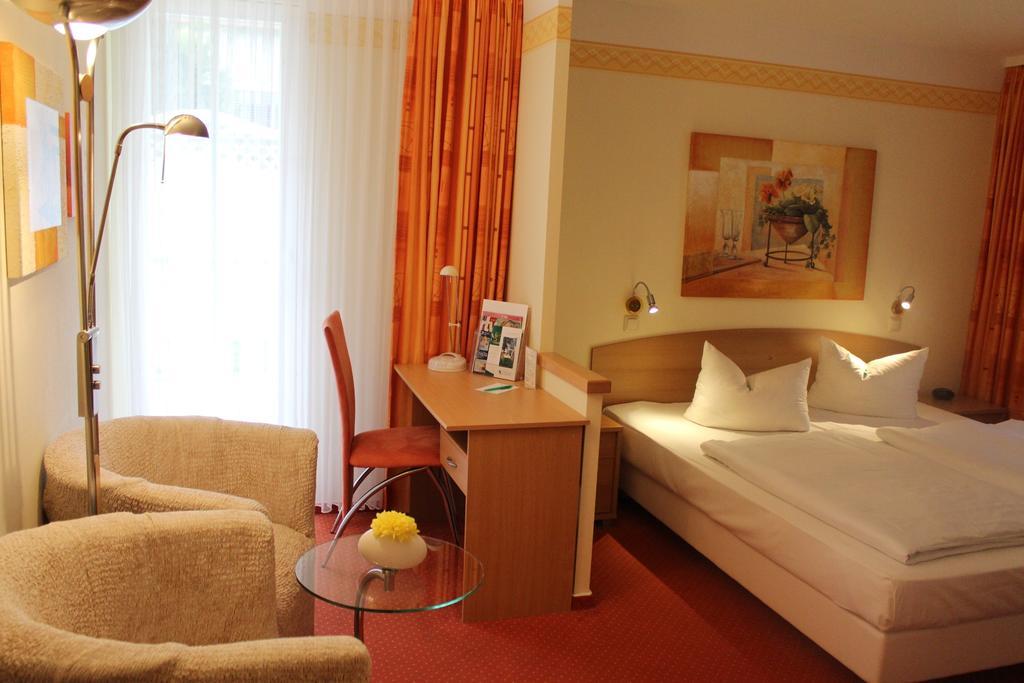 פלאו אם זה Parkhotel Klueschenberg חדר תמונה